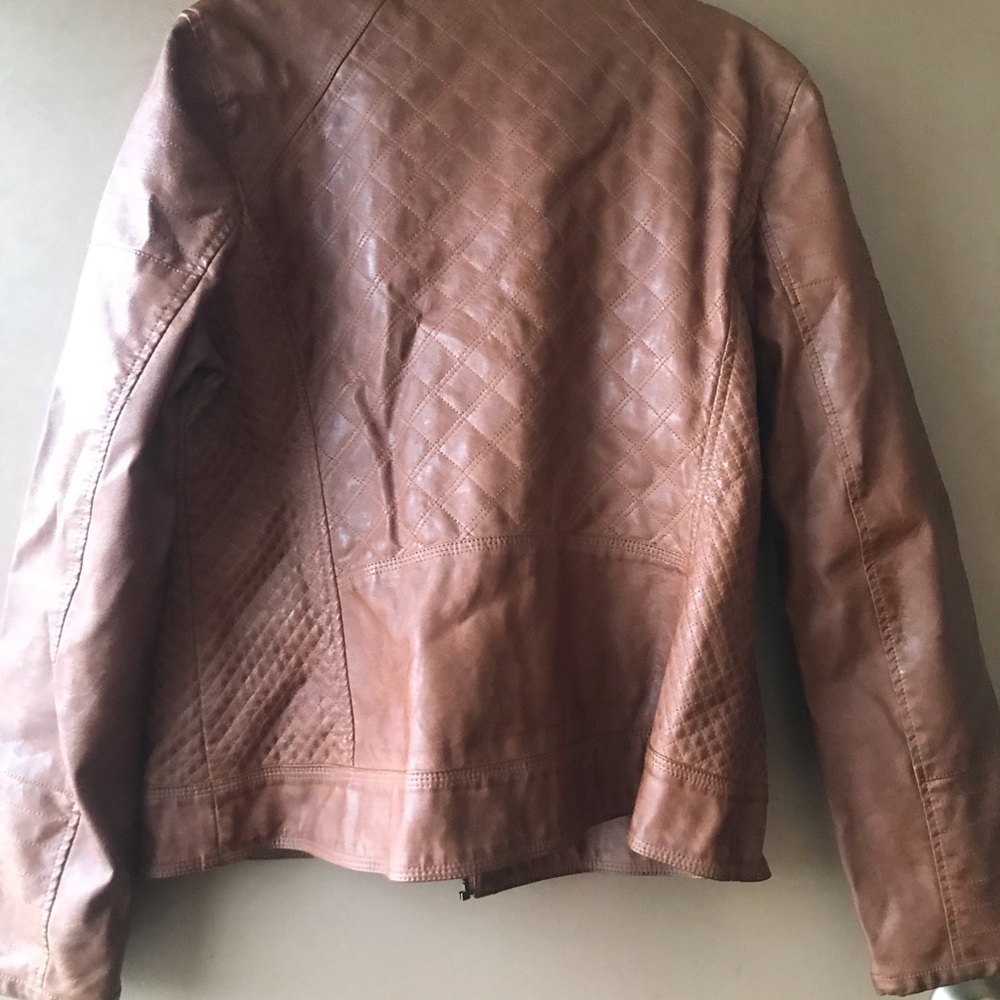 Used Guess Jacket - Picture 4 of 4